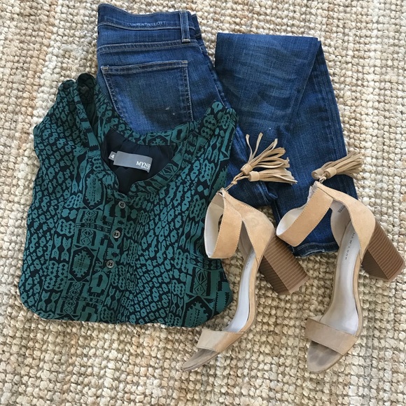 SALE❗️Nude Tassel Block Heels - Picture 7 of 7